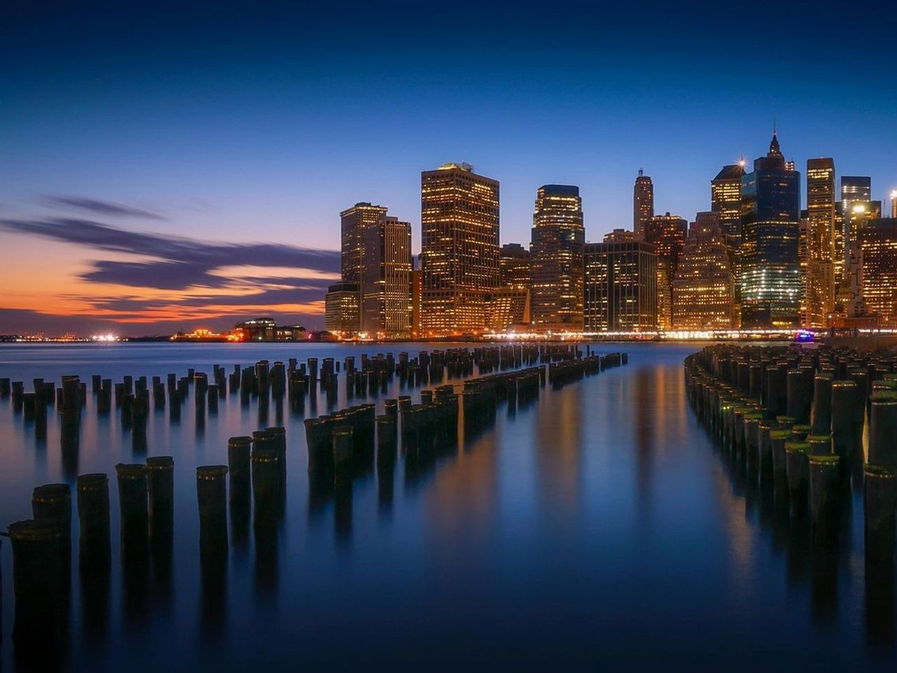 Filleteado de salmón fresco