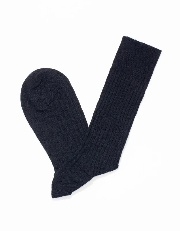 BLACK MID-CALF HOSE WOOL SOCKS