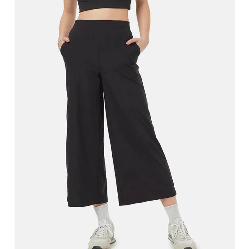 Women's InMotion Cropped Wide Leg Pant