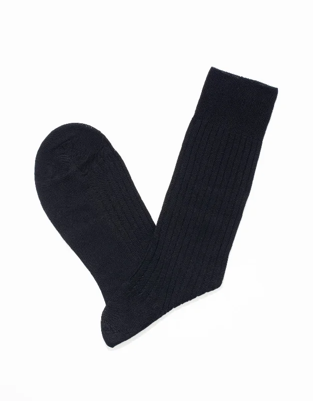 BLACK MID-CALF HOSE COTTON SOCKS